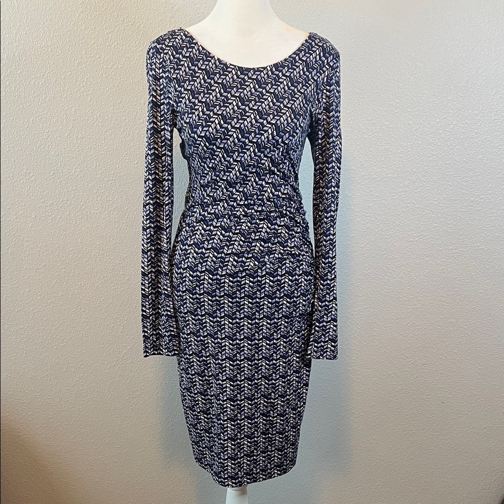 Seraphine Geometric Print Faux Wrap Maternity Dress Size 4 NWT
